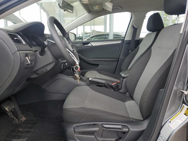 Photo 7 from auction – 2018 VOLKSWAGEN JETTA S with VIN 3VW2B7AJ8JM209517