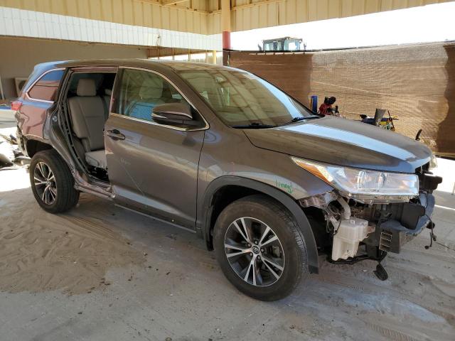 Photo 4 from auction – 2018 TOYOTA HIGHLANDER with VIN 5TDBZRFH8JS488645