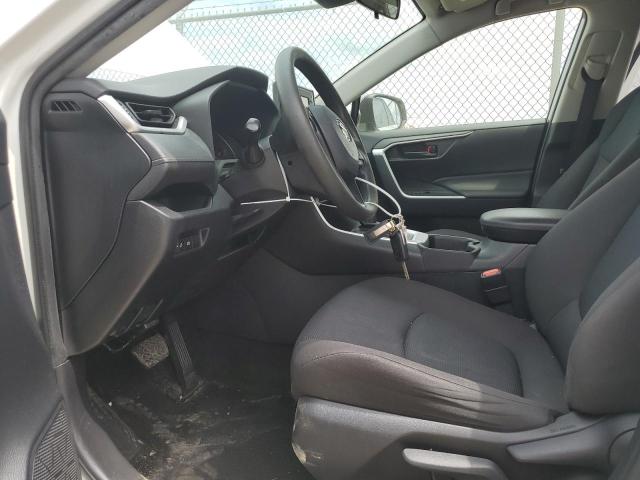 Photo 7 from auction – 2019 TOYOTA RAV4 LE with VIN JTMF1RFV5KJ004282