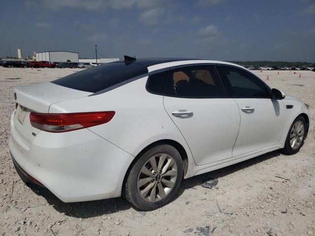 Photo 3 from auction – 2017 KIA OPTIMA EX with VIN 5XXGU4L32HG135975