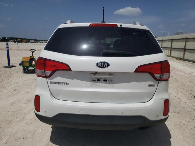 Photo 6 from auction – 2015 KIA SORENTO LX with VIN 5XYKT4A65FG558469