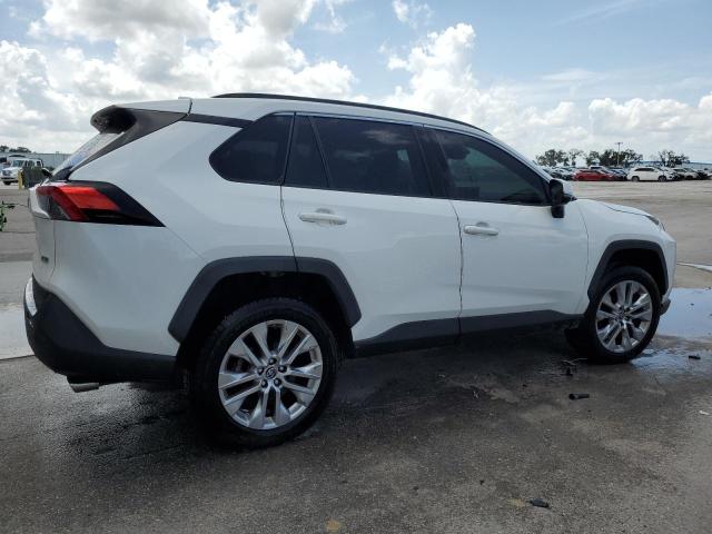 Photo 3 from auction – 2019 TOYOTA RAV4 XLE P with VIN JTMC1RFVXKD030474