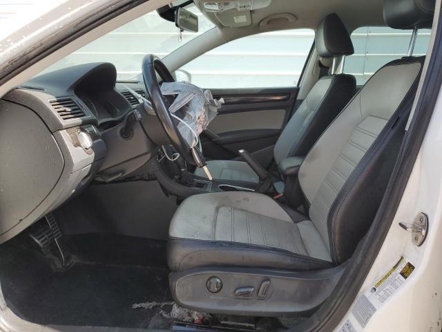 Photo 7 from auction – 2015 VOLKSWAGEN PASSAT SE with VIN 1VWBT7A38FC043393