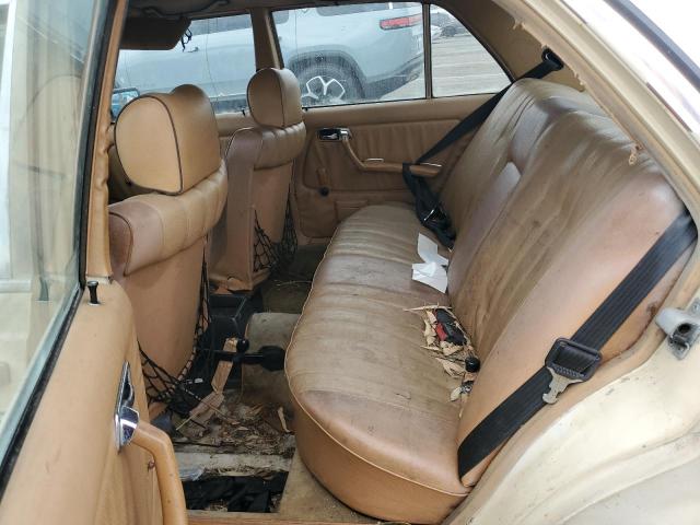 Photo 10 from auction – 1983 MERCEDES-BENZ 240 D with VIN WDBAB23A2DB387352