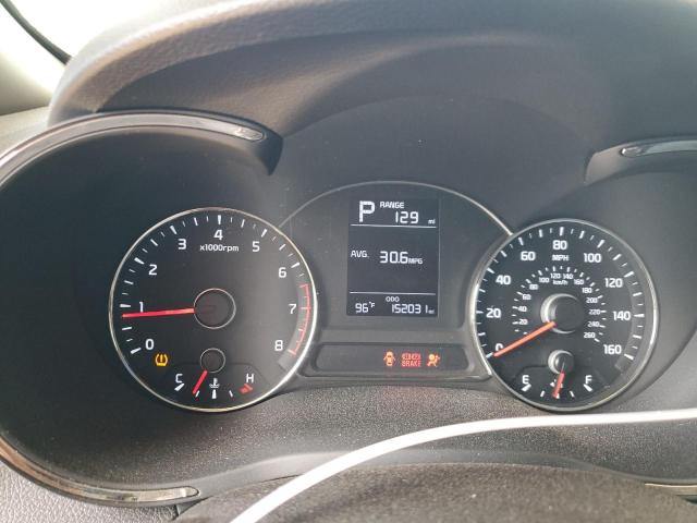 Photo 9 from auction – 2017 KIA FORTE LX with VIN 3KPFK4A72HE120778