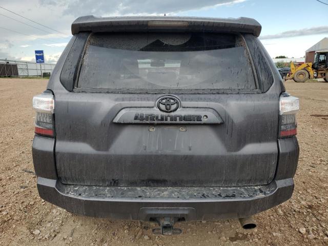 Photo 6 from auction – 2018 TOYOTA 4RUNNER SR with VIN JTEBU5JR7J5552053