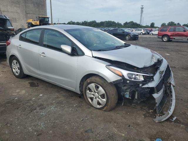 Photo 4 from auction – 2017 KIA FORTE LX with VIN 3KPFK4A74HE025364