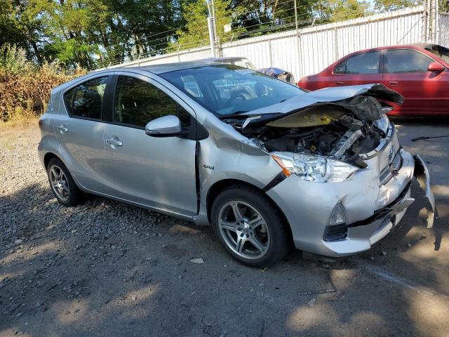 Photo 4 from auction – 2012 TOYOTA PRIUS C with VIN JTDKDTB3XC1526818