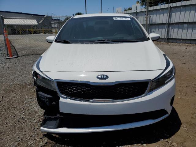 Photo 5 from auction – 2017 KIA FORTE LX with VIN 3KPFK4A75HE011893