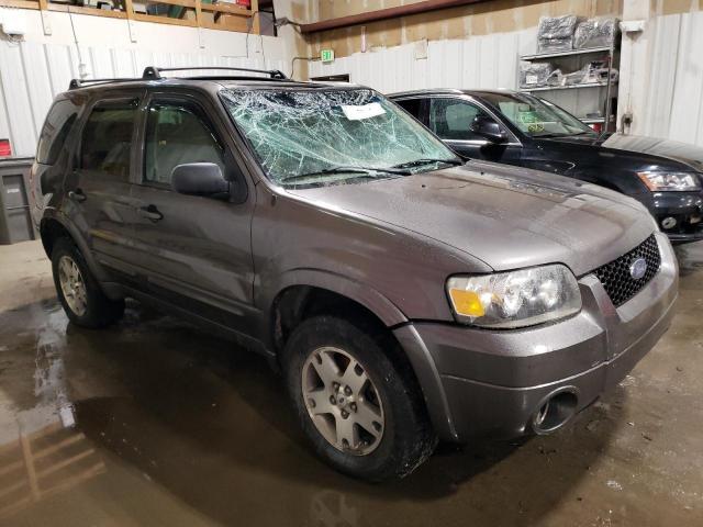 Photo 4 from auction – 2005 FORD ESCAPE LIM with VIN 1FMYU94105KC10183