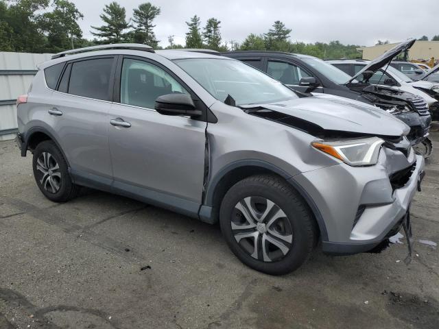 Foto 4 de la subasta – 2017 TOYOTA RAV4 LE con VIN 2T3BFREV0HW625005