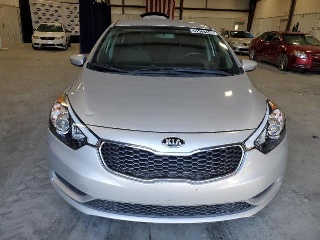 Photo 5 from auction – 2016 KIA FORTE LX with VIN KNAFK4A67G5492325