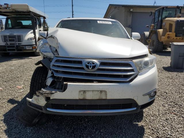 Photo 5 from auction – 2013 TOYOTA HIGHLANDER with VIN 5TDBK3EH9DS184134