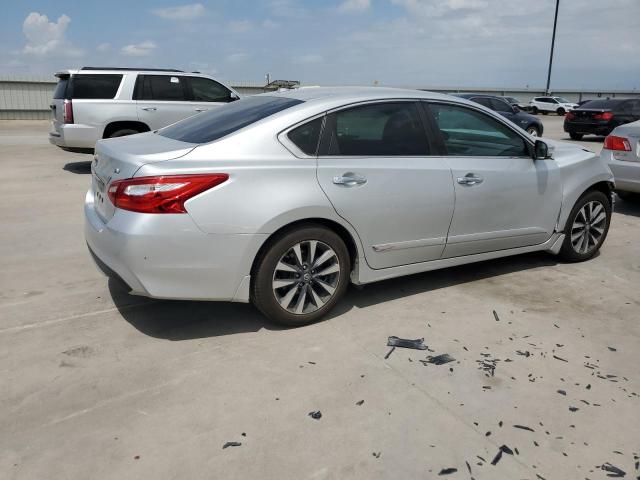 Photo 3 from auction – 2017 NISSAN ALTIMA 2.5 with VIN 1N4AL3AP2HC126577