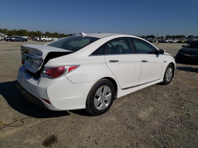 Photo 3 from auction – 2012 HYUNDAI SONATA HYB with VIN KMHEC4A46CA056993