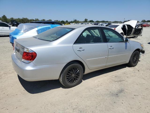 Photo 3 from auction – 2005 TOYOTA CAMRY LE with VIN 4T1BF30KX5U099786