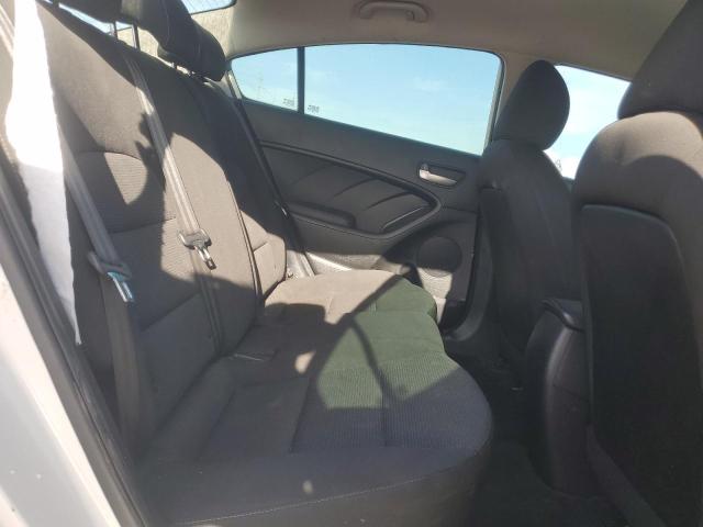 Photo 10 from auction – 2017 KIA FORTE LX with VIN 3KPFK4A77HE114264