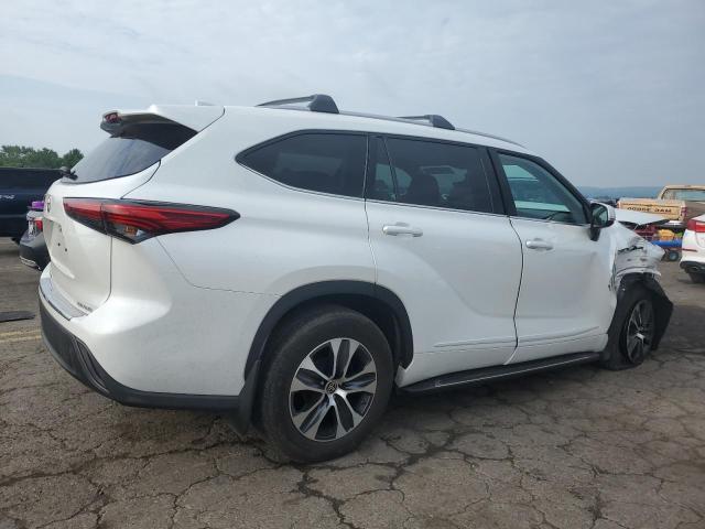 Photo 3 from auction – 2022 TOYOTA HIGHLANDER with VIN 5TDGZRBH8NS227906
