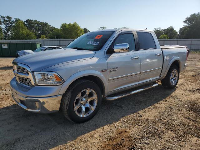 RAM 1500 LARAM 2017 con VIN 1C6RR6NT7HS820151 - Foto de la subasta