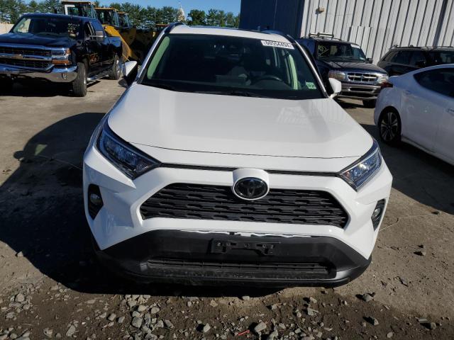 Photo 5 from auction – 2019 TOYOTA RAV4 XLE with VIN JTMP1RFV3KD041138