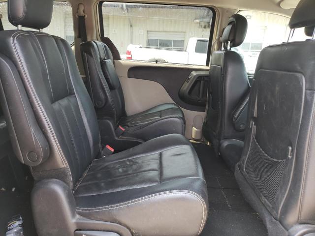 Photo 11 from auction – 2013 CHRYSLER TOWN & COU with VIN 2C4RC1BG2DR565327