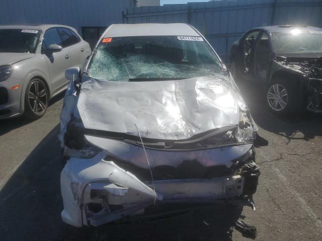 Photo 5 from auction – 2015 TOYOTA PRIUS V with VIN JTDZN3EU3FJ024639