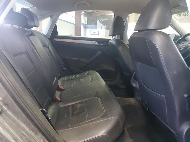Photo 10 from auction – 2015 VOLKSWAGEN PASSAT S with VIN 1VWAT7A3XFC015980
