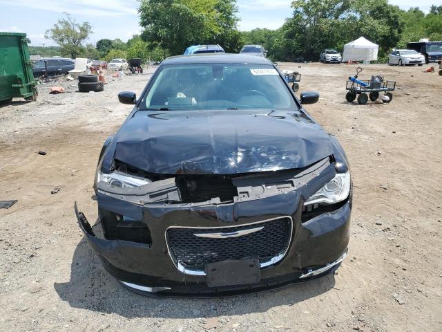 Photo 5 from auction – 2016 CHRYSLER 300 LIMITE with VIN 2C3CCARGXGH136141