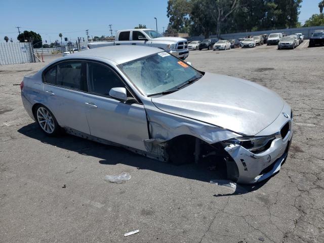 Zdjęcie 4 z aukcji – 2018 BMW 320 I z VIN WBA8E1G57JNU89235