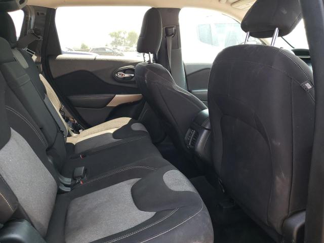 Photo 11 from auction – 2018 JEEP CHEROKEE L with VIN 1C4PJLCB3JD620393
