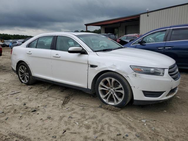 Photo 4 from auction – 2013 FORD TAURUS SEL with VIN 1FAHP2H81DG142090