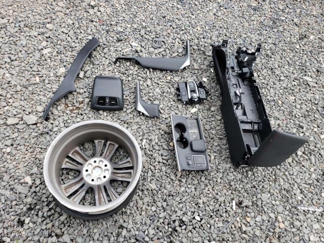 Photo 12 from auction – 2021 ACURA TLX TECH A with VIN 19UUB5F52MA006041