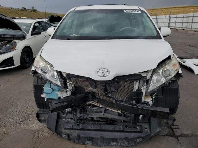 Photo 5 from auction – 2013 TOYOTA SIENNA LE with VIN 5TDJK3DC4DS063058