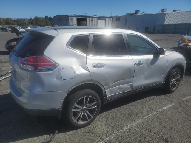 Photo 3 from auction – 2015 NISSAN ROGUE S with VIN 5N1AT2MT0FC903473
