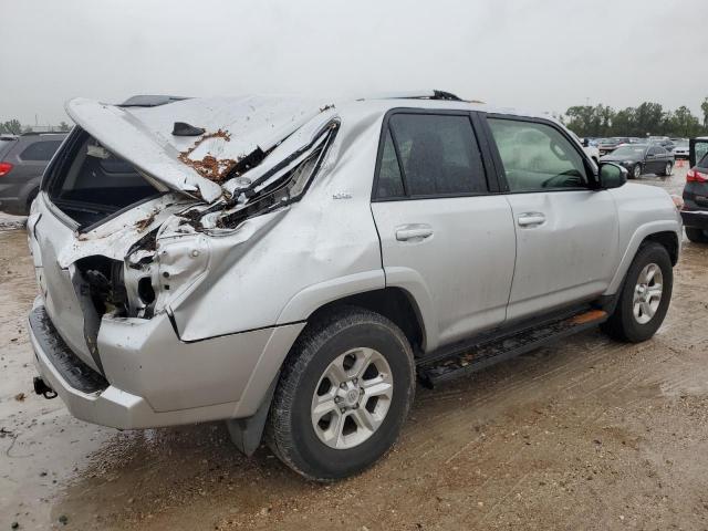 Photo 3 from auction – 2018 TOYOTA 4RUNNER SR with VIN JTEZU5JRXJ5179802