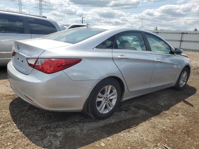 Photo 3 from auction – 2013 HYUNDAI SONATA GLS with VIN 5NPEB4AC7DH810086