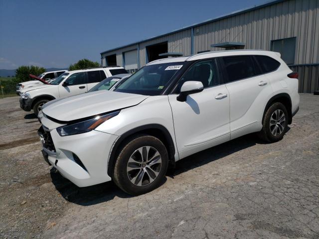 TOYOTA HIGHLANDER 2023 with VIN 5TDKDRAH6PS030827 - Photo from auction