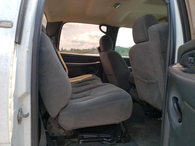 Photo 11 from auction – 2005 CHEVROLET SILVERADO with VIN 1GCHK23UX5F923467