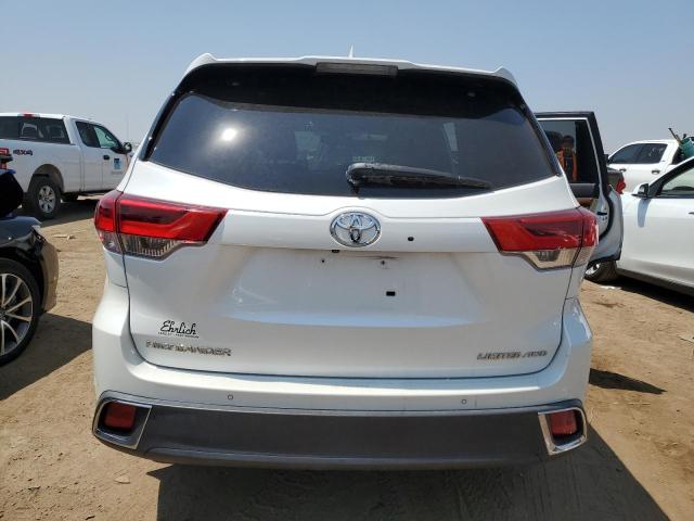 Photo 6 from auction – 2018 TOYOTA HIGHLANDER with VIN 5TDDZRFH6JS828674