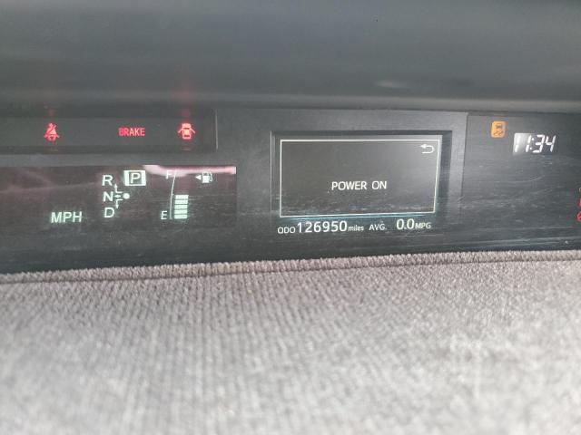 Photo 9 from auction – 2017 TOYOTA PRIUS V with VIN JTDZN3EU2HJ068585