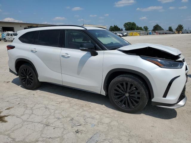 Photo 4 from auction – 2023 TOYOTA HIGHLANDER with VIN 5TDKDRBH6PS513040
