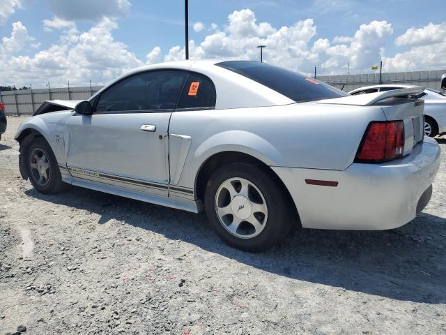 Photo 2 from auction – 2000 FORD MUSTANG with VIN 1FAFP4042YF281264