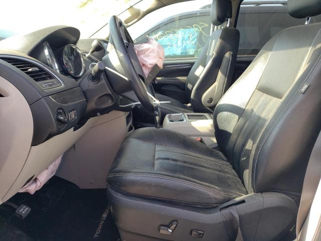 Photo 7 from auction – 2015 CHRYSLER TOWN & COU with VIN 2C4RC1CG6FR727803