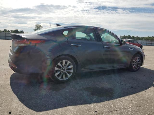 Photo 3 from auction – 2018 KIA OPTIMA LX with VIN 5XXGT4L34JG242969