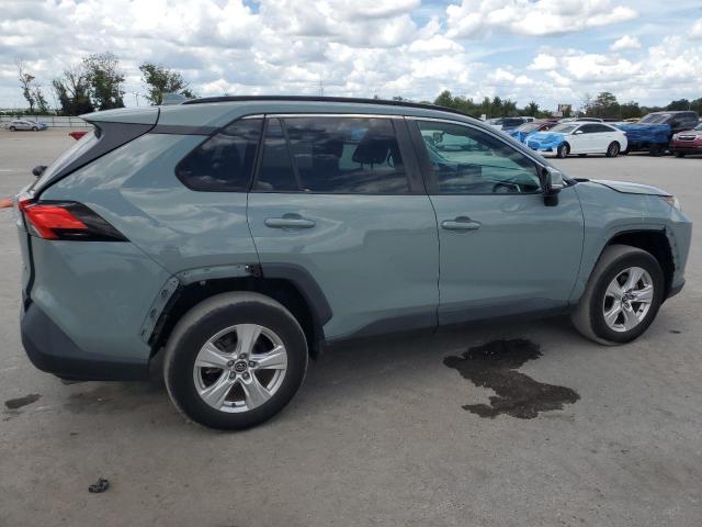 Photo 3 from auction – 2020 TOYOTA RAV4 XLE with VIN 2T3W1RFV0LC069738
