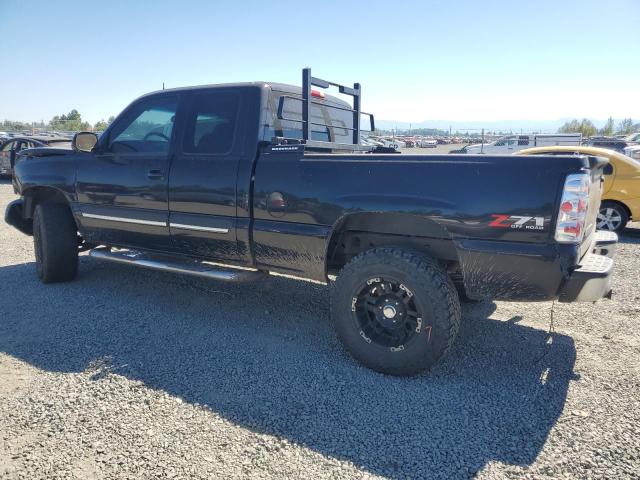 Photo 2 from auction – 2004 CHEVROLET SILVERADO with VIN 2GCEK19T141201662