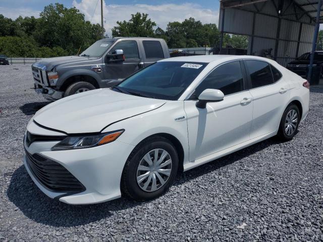 TOYOTA CAMRY LE 2020 with VIN 4T1C31AK0LU532142 - Photo from auction