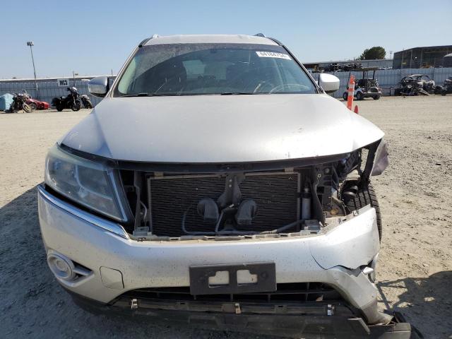 Photo 5 from auction – 2016 NISSAN PATHFINDER with VIN 5N1AR2MM8GC638598