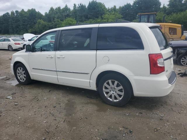 Photo 2 from auction – 2013 CHRYSLER TOWN & COU with VIN 2C4RC1BG2DR668618