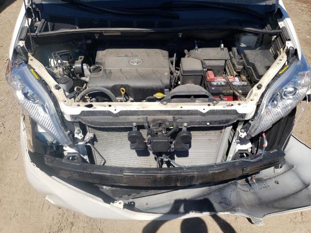 Photo 12 from auction – 2011 TOYOTA SIENNA XLE with VIN 5TDYK3DC5BS068667